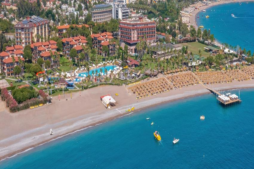 Justiniano Park Conti Club