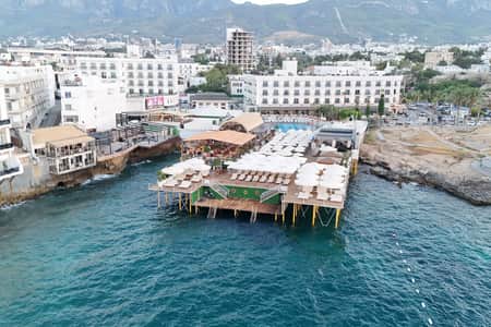 Rocks Hotel