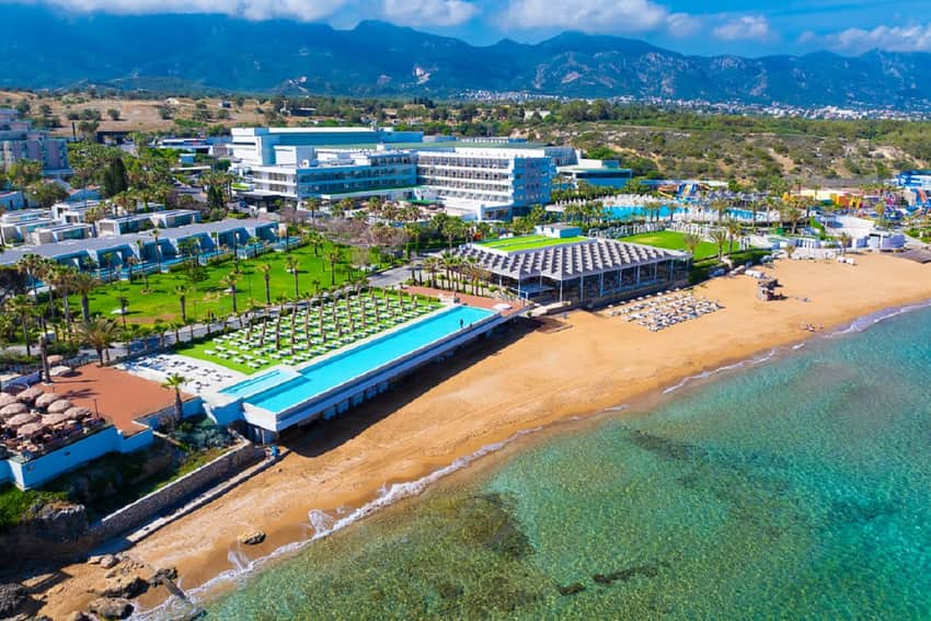 Acapulco Resort Convention Spa Hotel