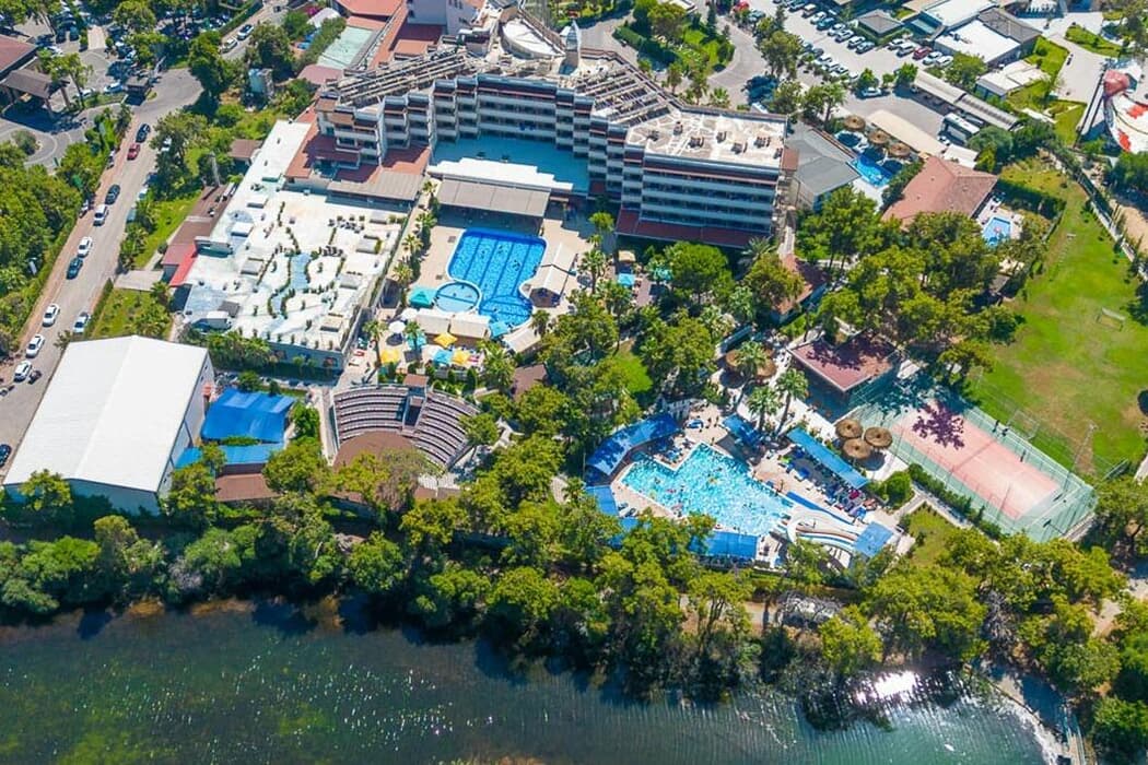 Linda Resort Hotel