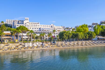 Azka Hotel