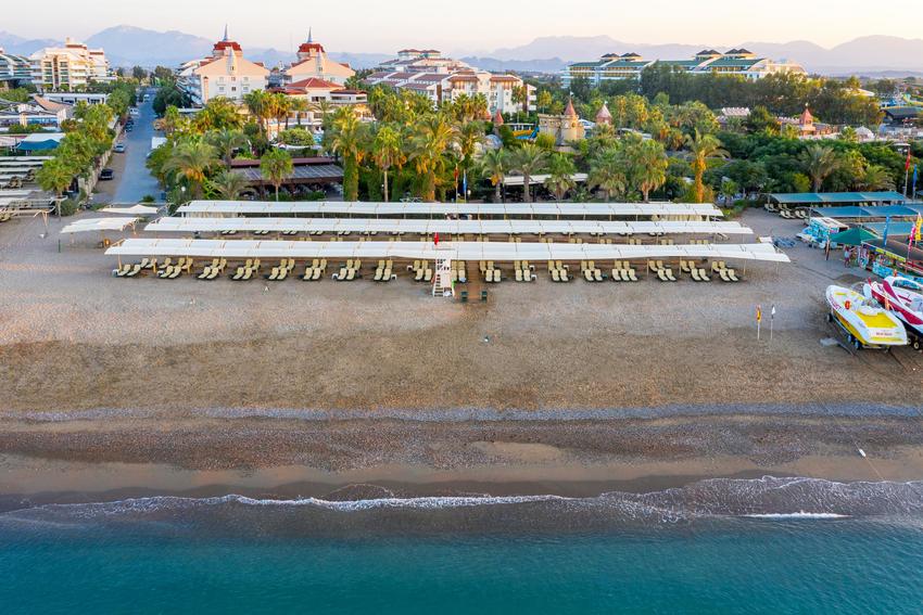 Aydınbey Famous Resort Hotel