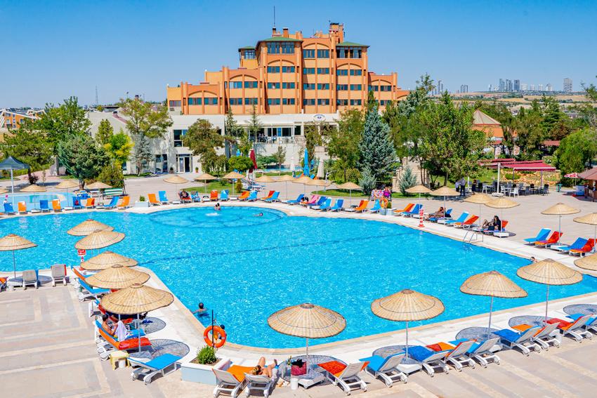 Patalya Lakeside Resort Hotel