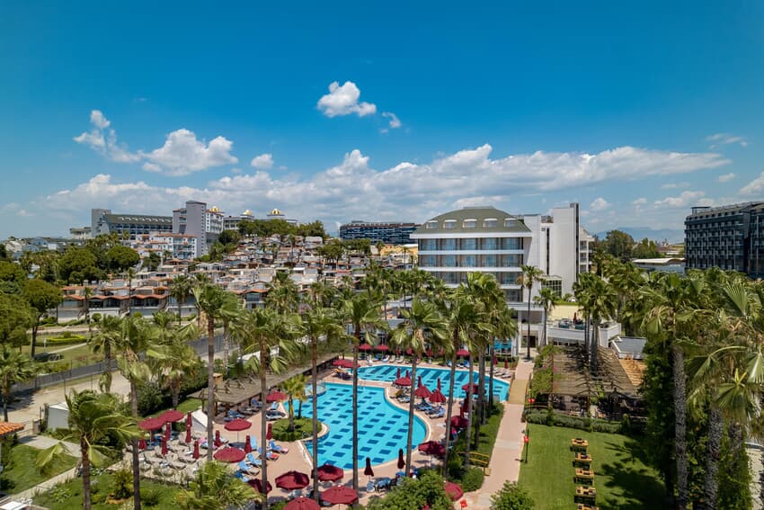 Trendy Palm Beach (Adults Only, 16+)