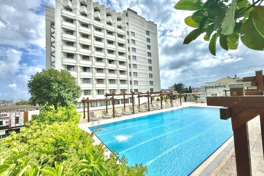 Best Western Plus Khan Hotel