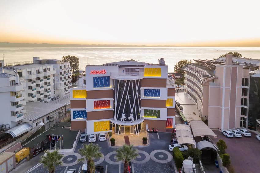Armas Beach Hotel