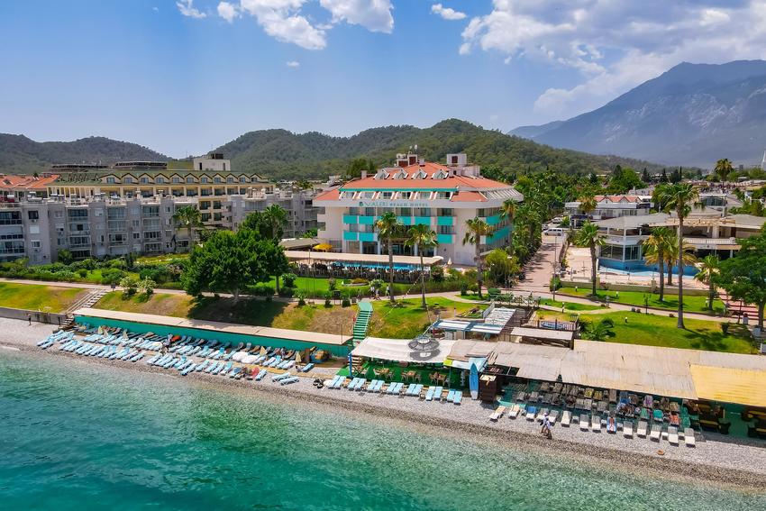 Valeri Beach Hotel (+12)