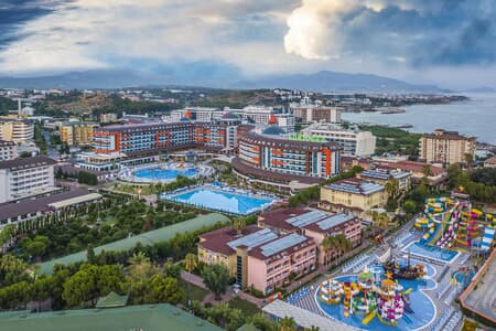 Lonicera World Hotel