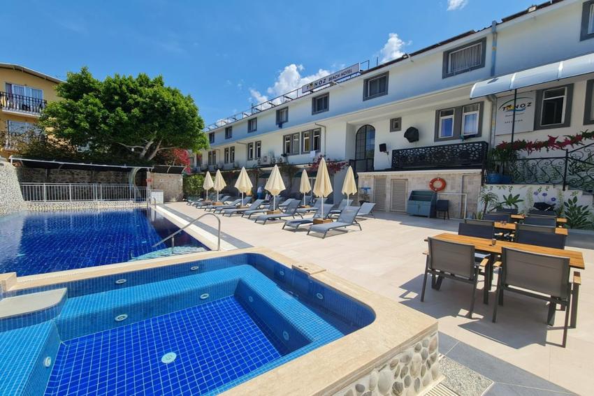 Tonoz Beach Hotel