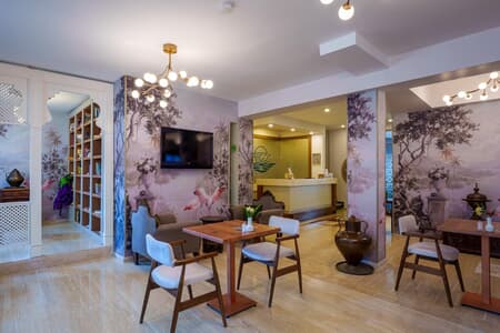 Argos Hotel (+16)
