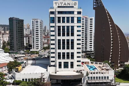 Titanic Business Kartal