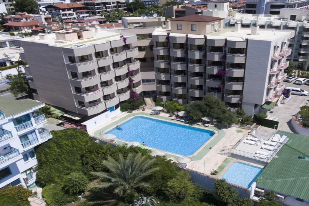 Amos Hotel Amos Hotel