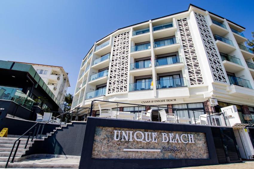 Class Unique Beach Hotel +13