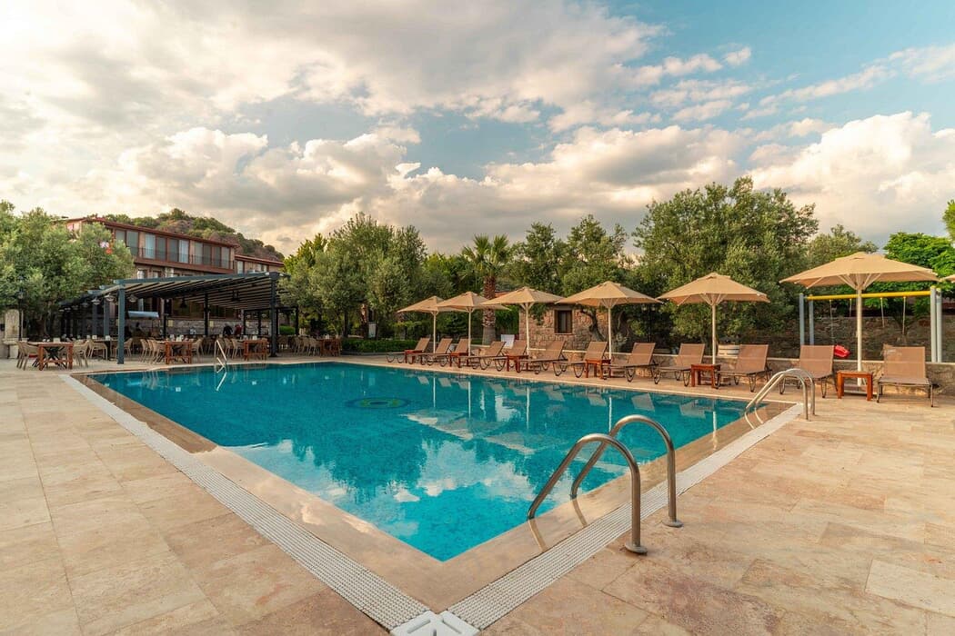 Assos Park Hotel