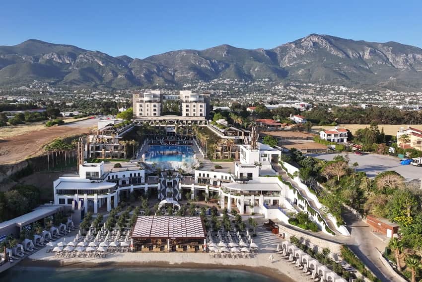 Cratos Premium Hotel