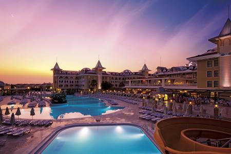 Side Star Resort