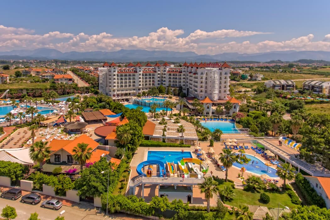 Serenis Hotel Side