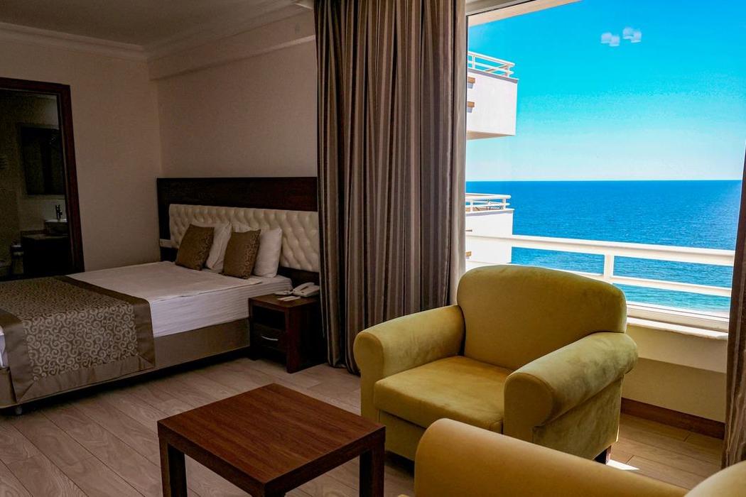 The Corner Park Hotel