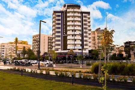 The Corner Park Hotel