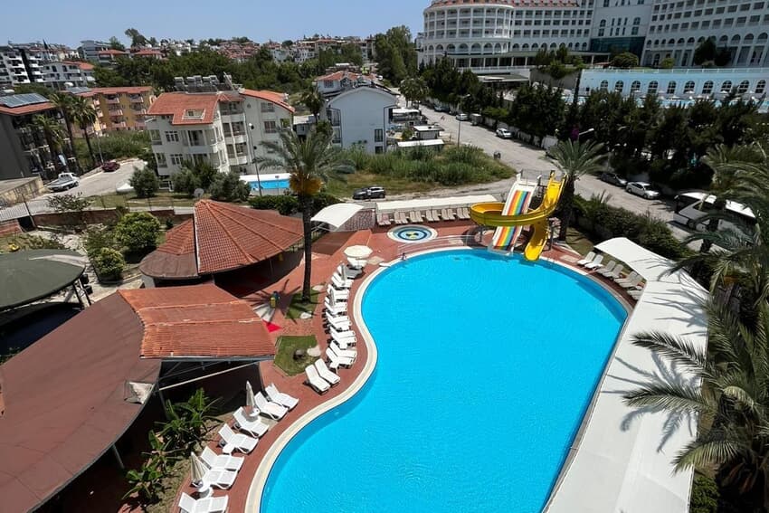 Side Palm Dor Hotel