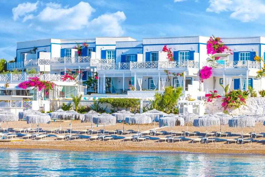 Otel Mavi Beyaz Palamutbükü