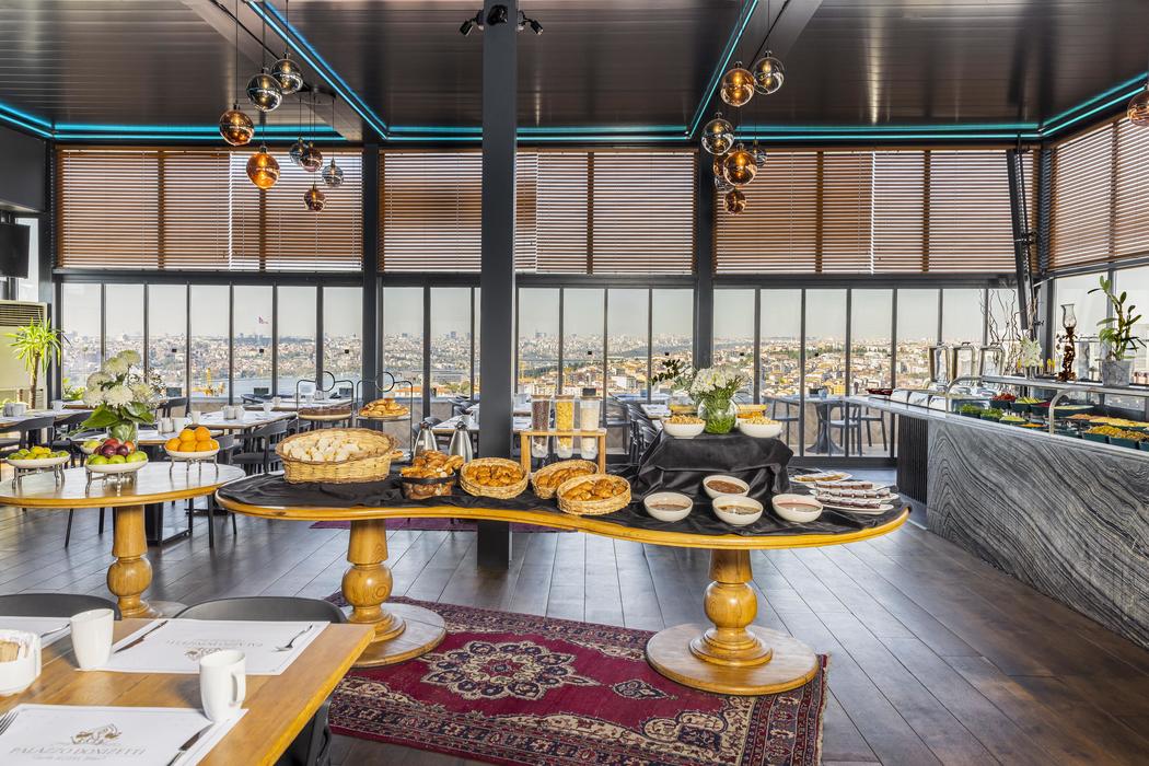 Palazzo Donizetti Hotel Yeme & İçme