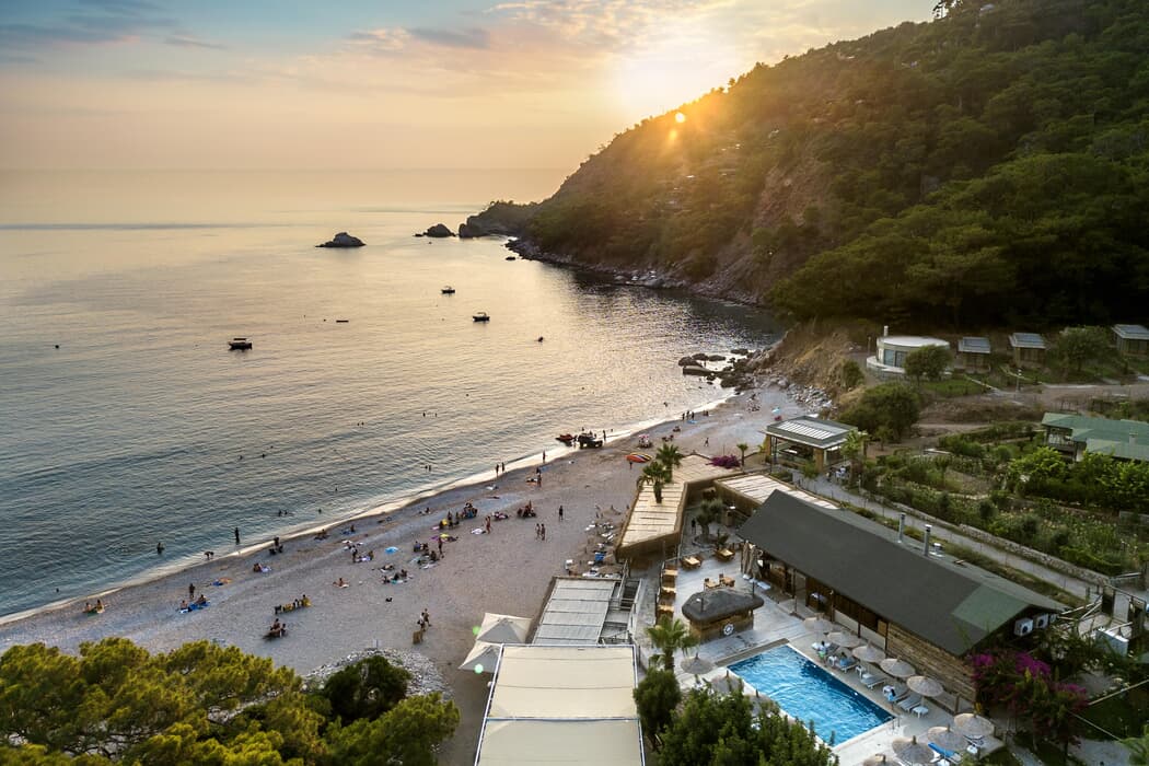 Sea Valley Lodge