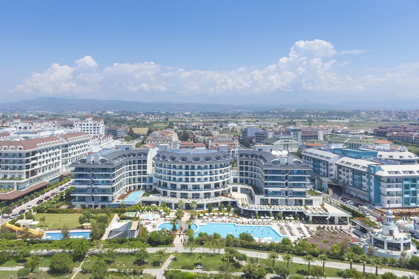 Commodore Elite Suites Spa