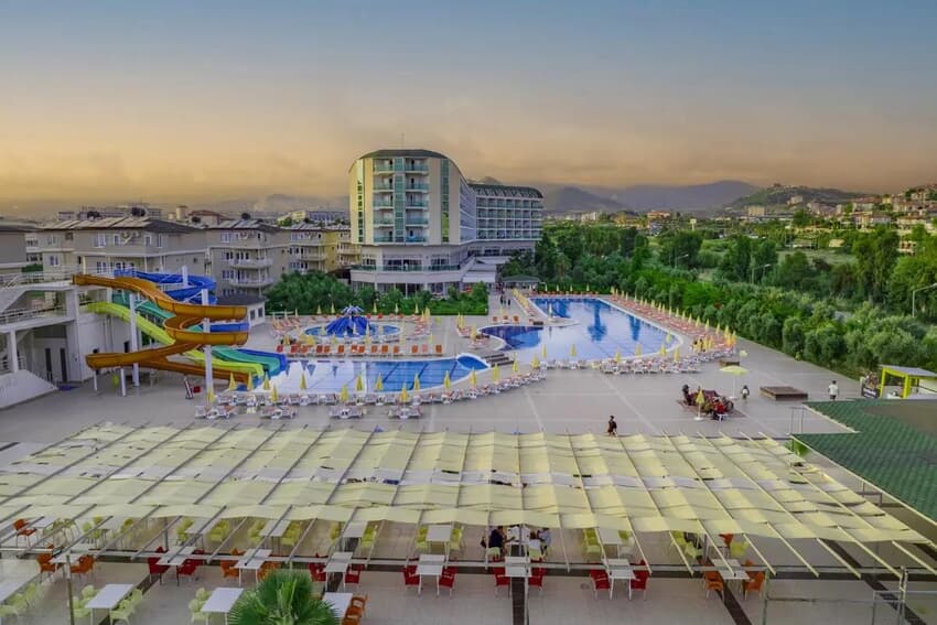 Hedef Beach Resort Spa