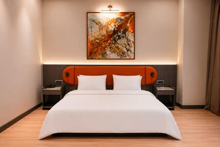 Hilly Hotel