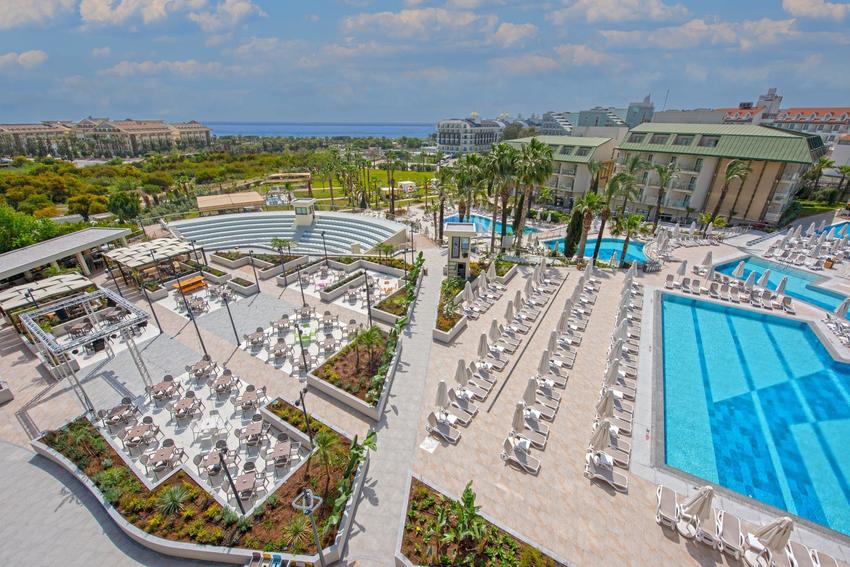 Novum Garden Side Hotel