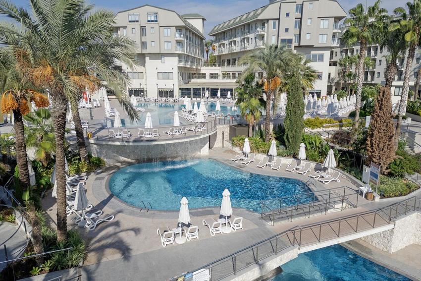 Novum Garden Side Hotel