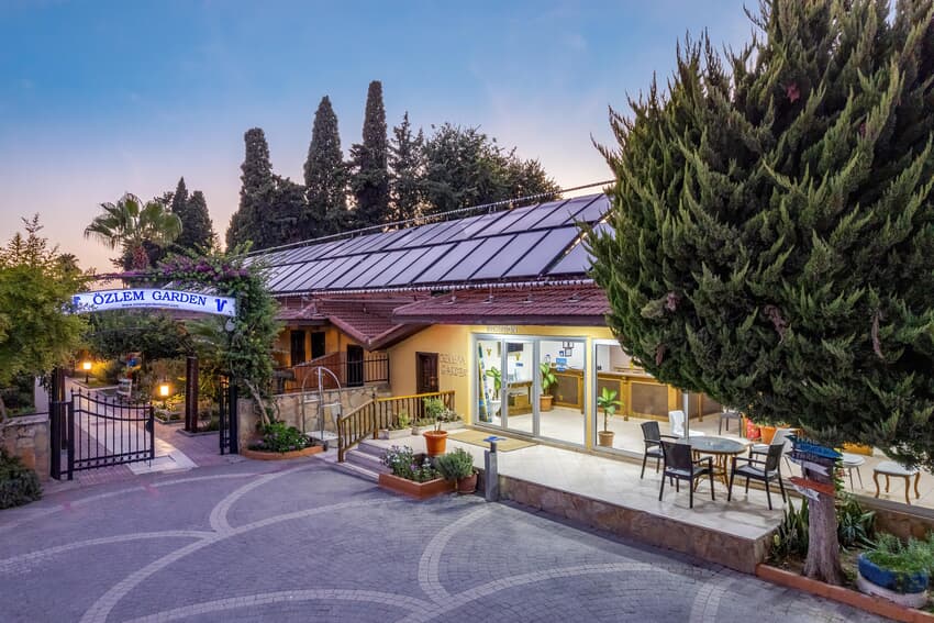 Özlem Garden Hotel