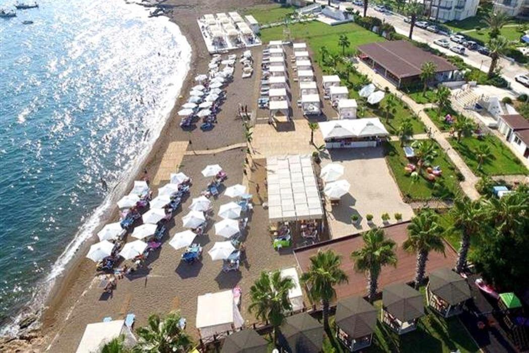 Tourist Hotel