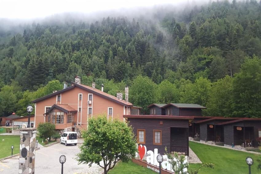 Abant Bahçeli Köşk