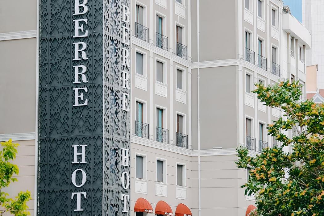 Mia Berre Hotel