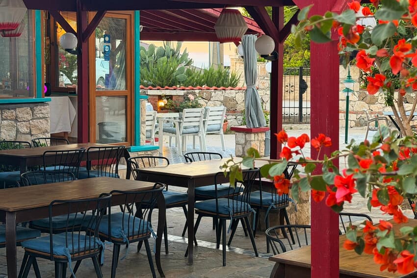 Karaburun Konak Otel