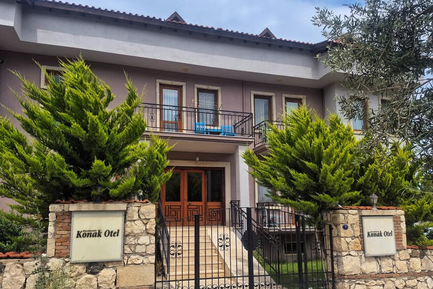 Karaburun Konak Otel