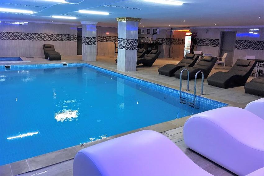 Alrazi Hotel