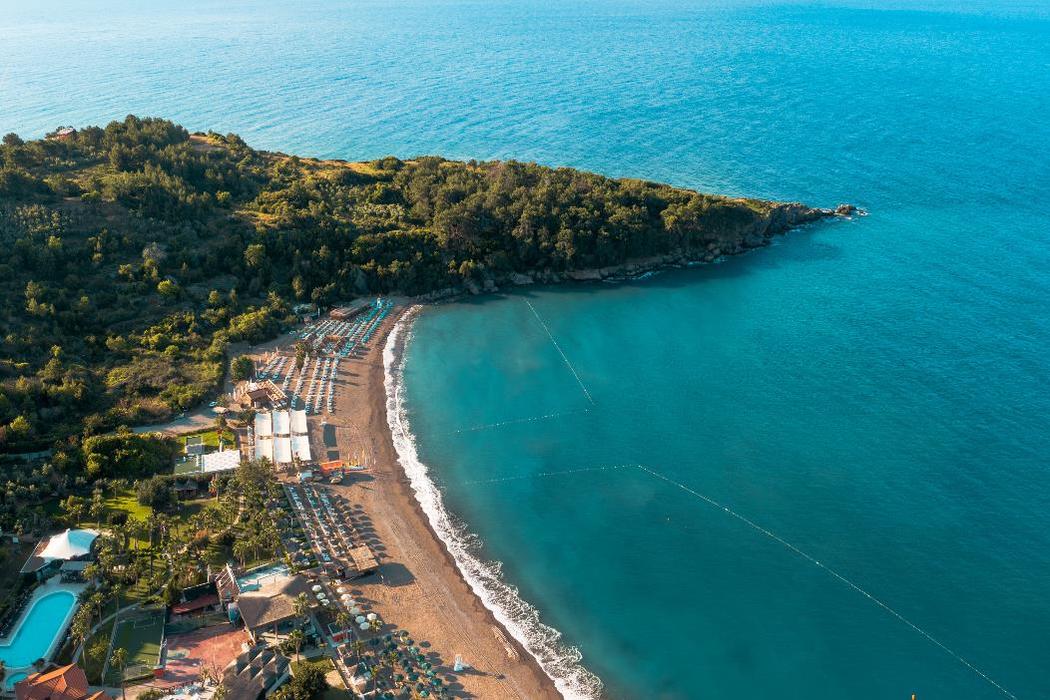 Laguna Beach Alya Resort Spa