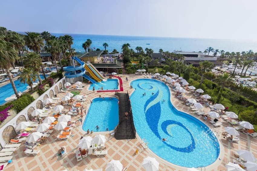 Holiday Garden Hotel