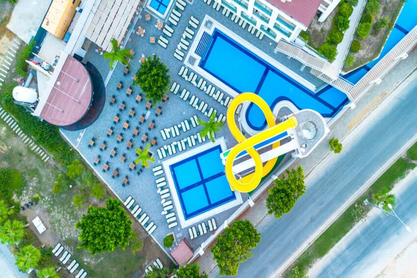 Side Crown Serenity Hotel