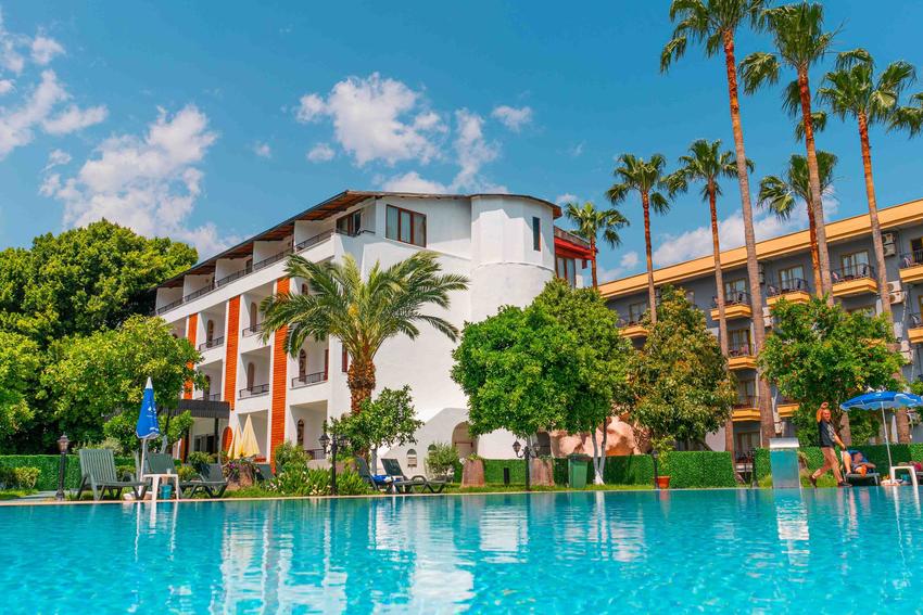 Belpoint Beach Hotel