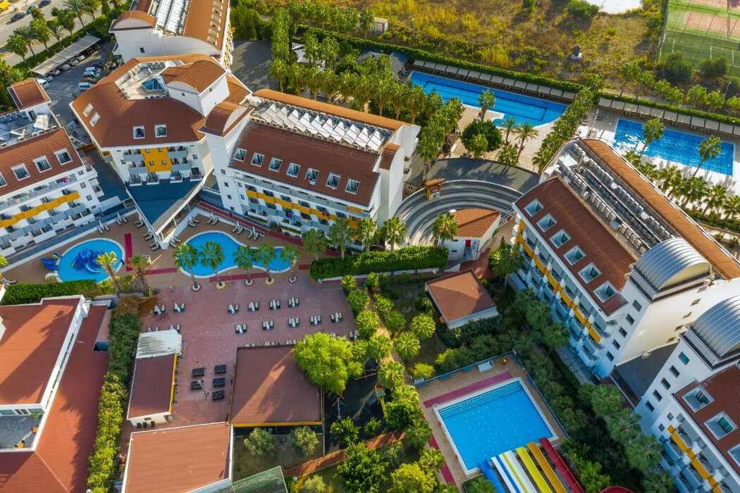 Hane Family Resort Hotel