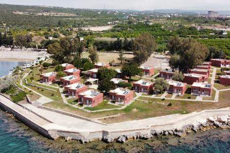 Queenaba Safe Village Beach Club