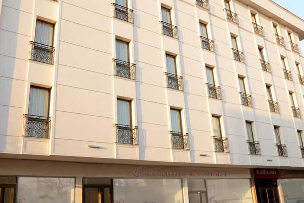 Niconya Port Suite