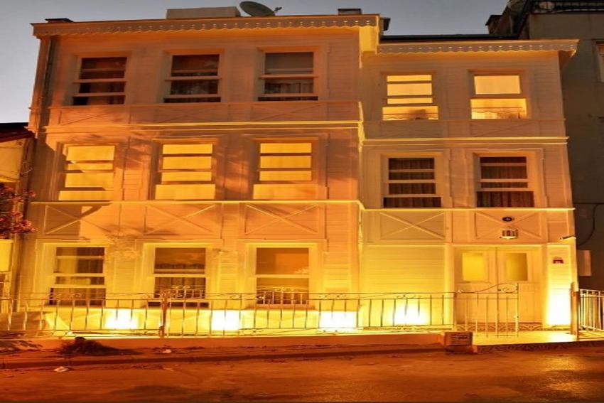 Büyükada Port Hotel