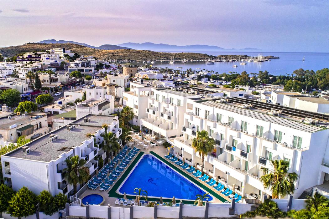 Club Shark Otel
