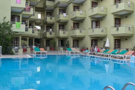Ares City Hotel