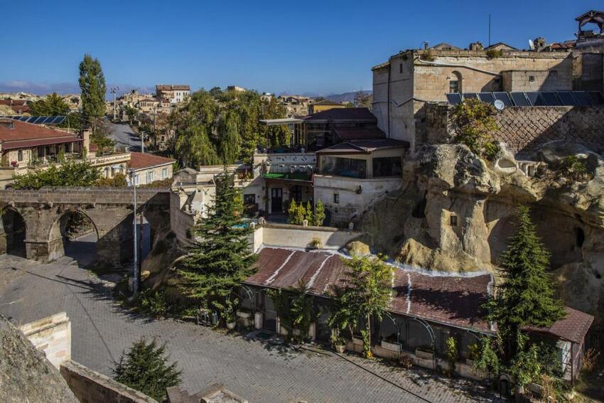 Demisos Otel